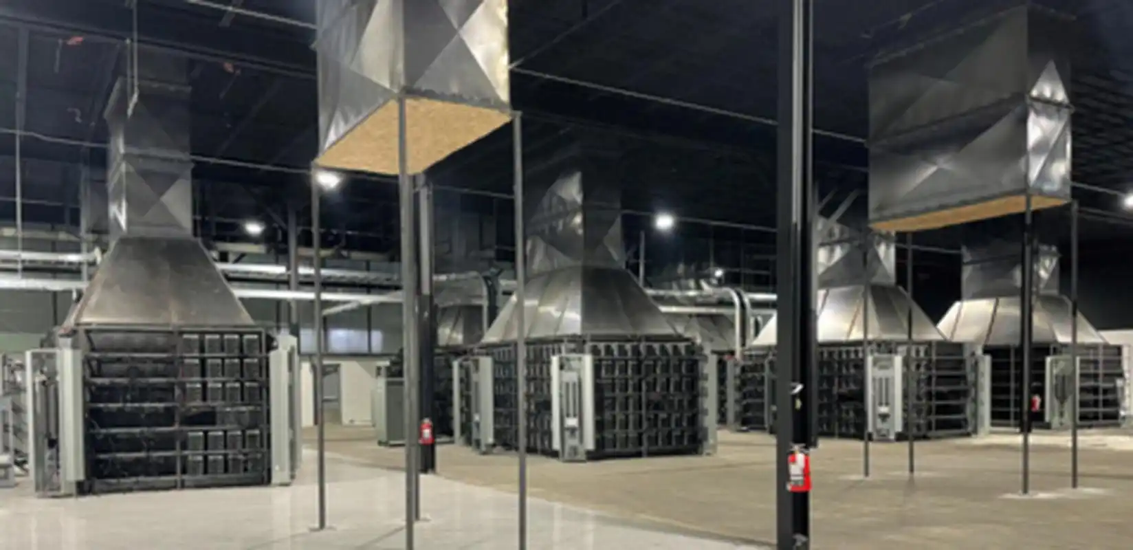 Expansive view of Swedish mining farm focusing on renewable energy