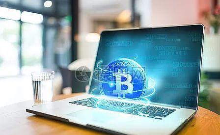 Immersion cooled mining rigs operating efficiently in a mining farm